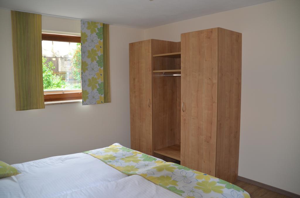 Landhotel Zum Adler Oberbechingen Room photo